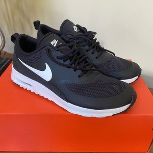 NIKE Air Max Thea black 8.5